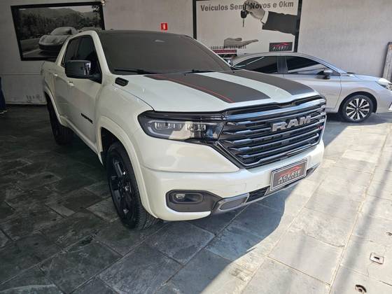 RAM RAMPAGE 2.0 HURRICANE 4 TURBO GASOLINA R/T 4X4 AUTOMÁTICO